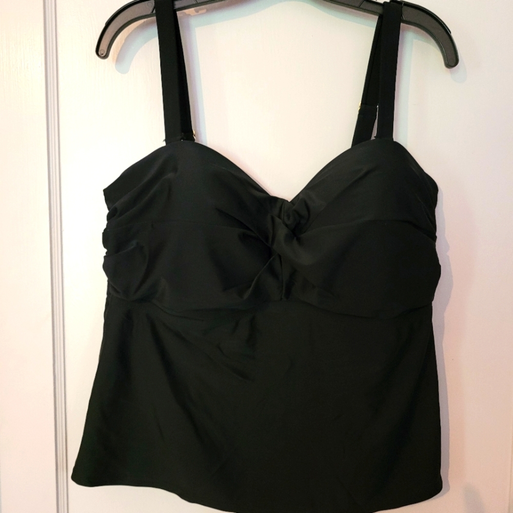 Catalina 2x Black Tankini Bathing Suit Top